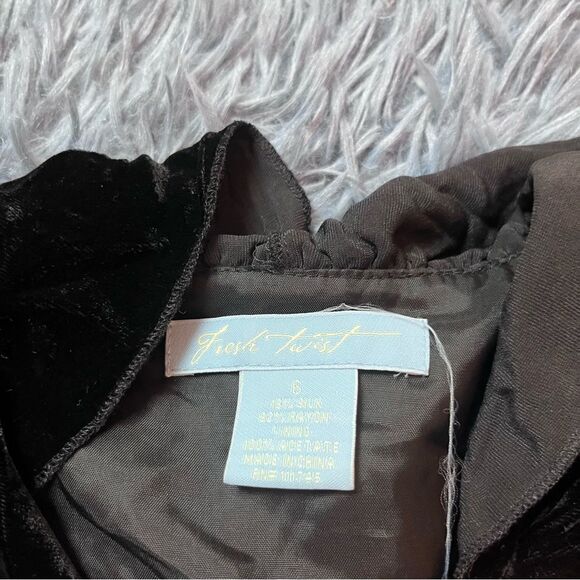 Fresh Twist Women's Black Velvet Velour Silk Jacket NWT Size 6 - Picture 2 of 5